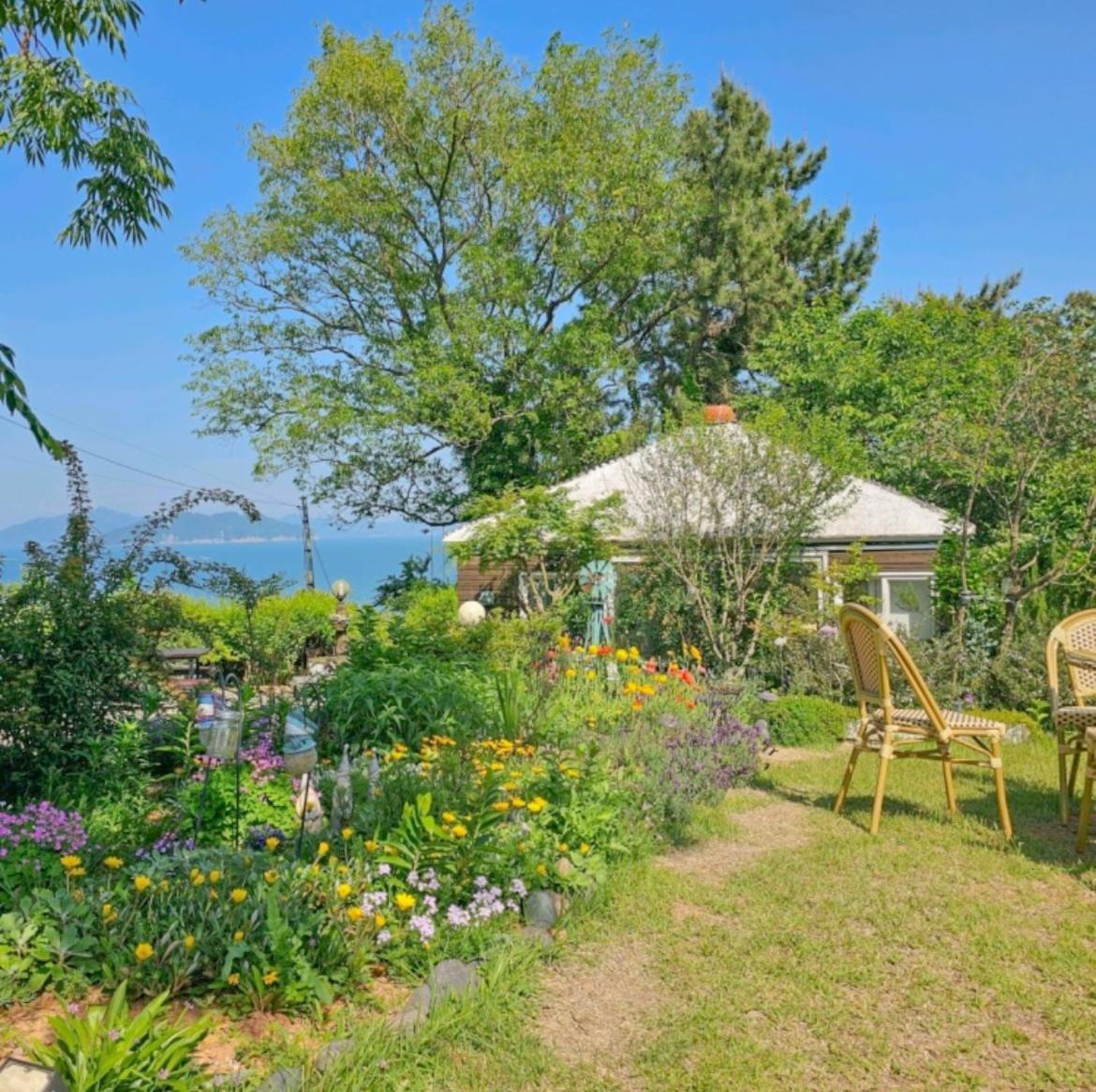 Country House Exclamation Mark & Comma Namhae Εξωτερικό φωτογραφία