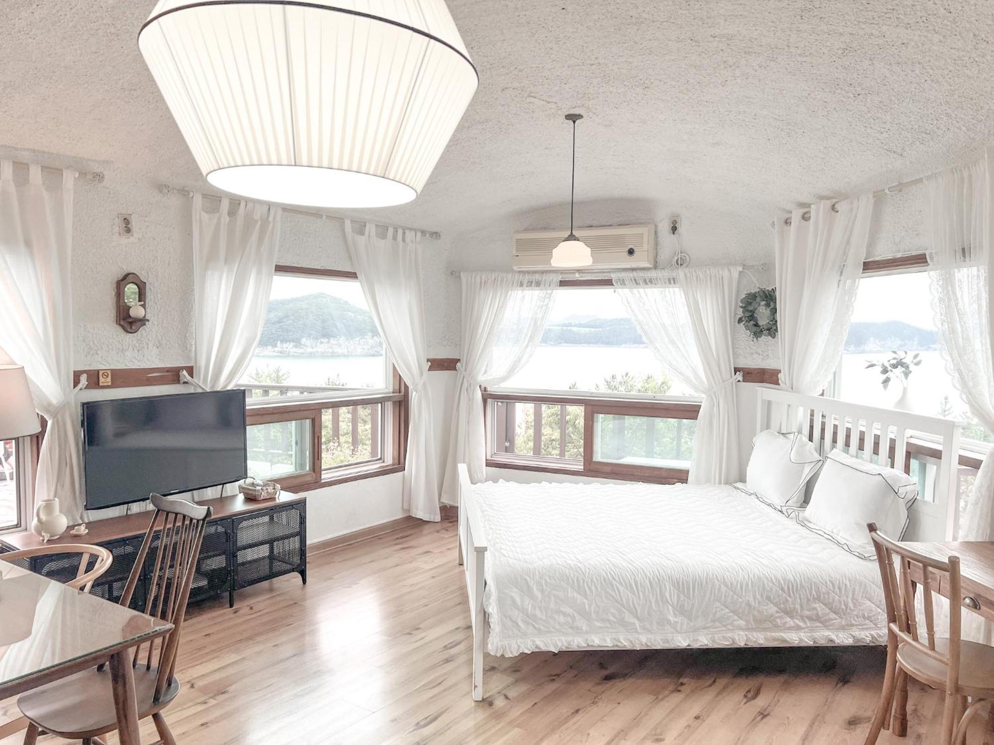 Country House Exclamation Mark & Comma Namhae Εξωτερικό φωτογραφία