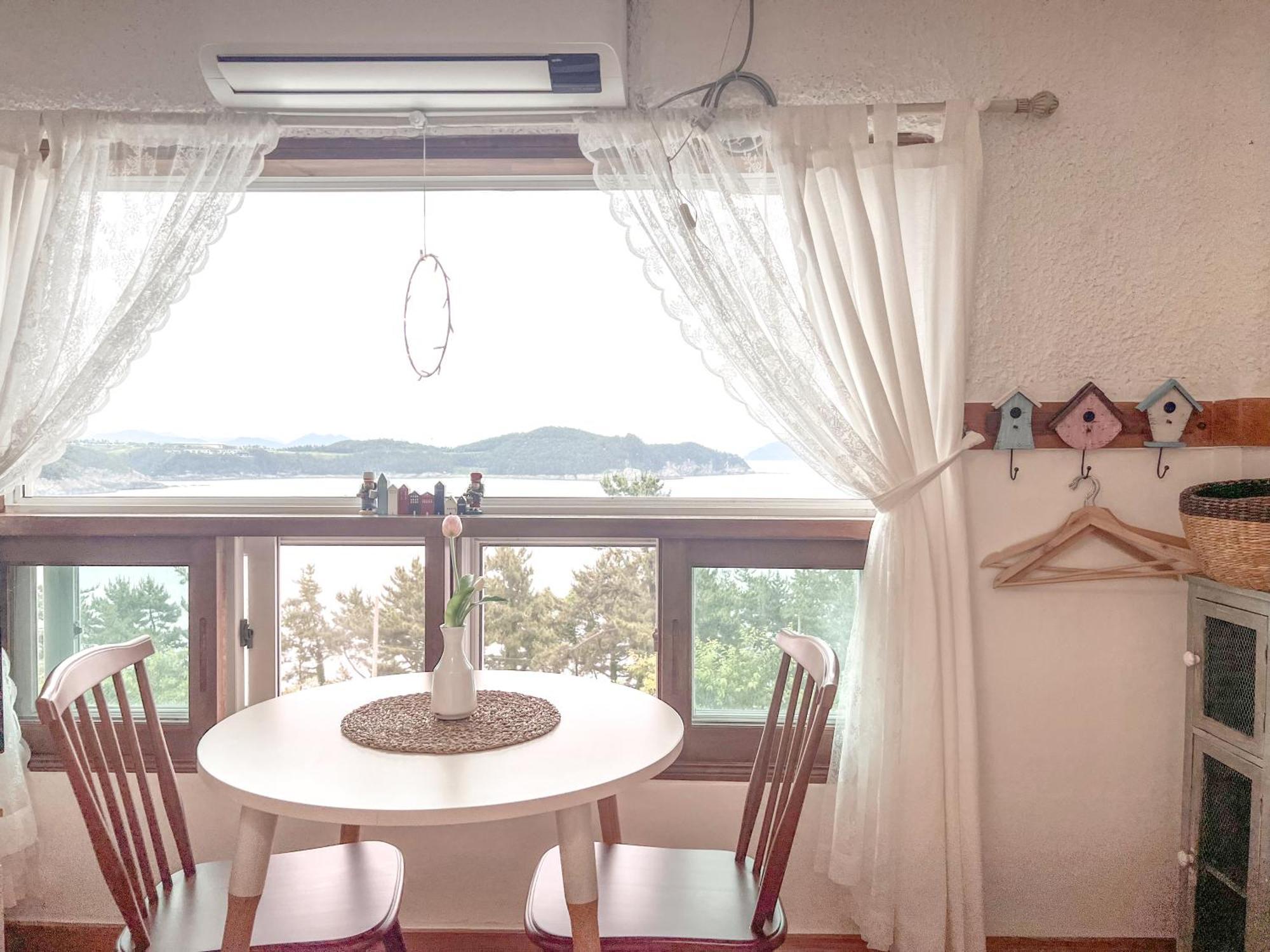 Country House Exclamation Mark & Comma Namhae Εξωτερικό φωτογραφία