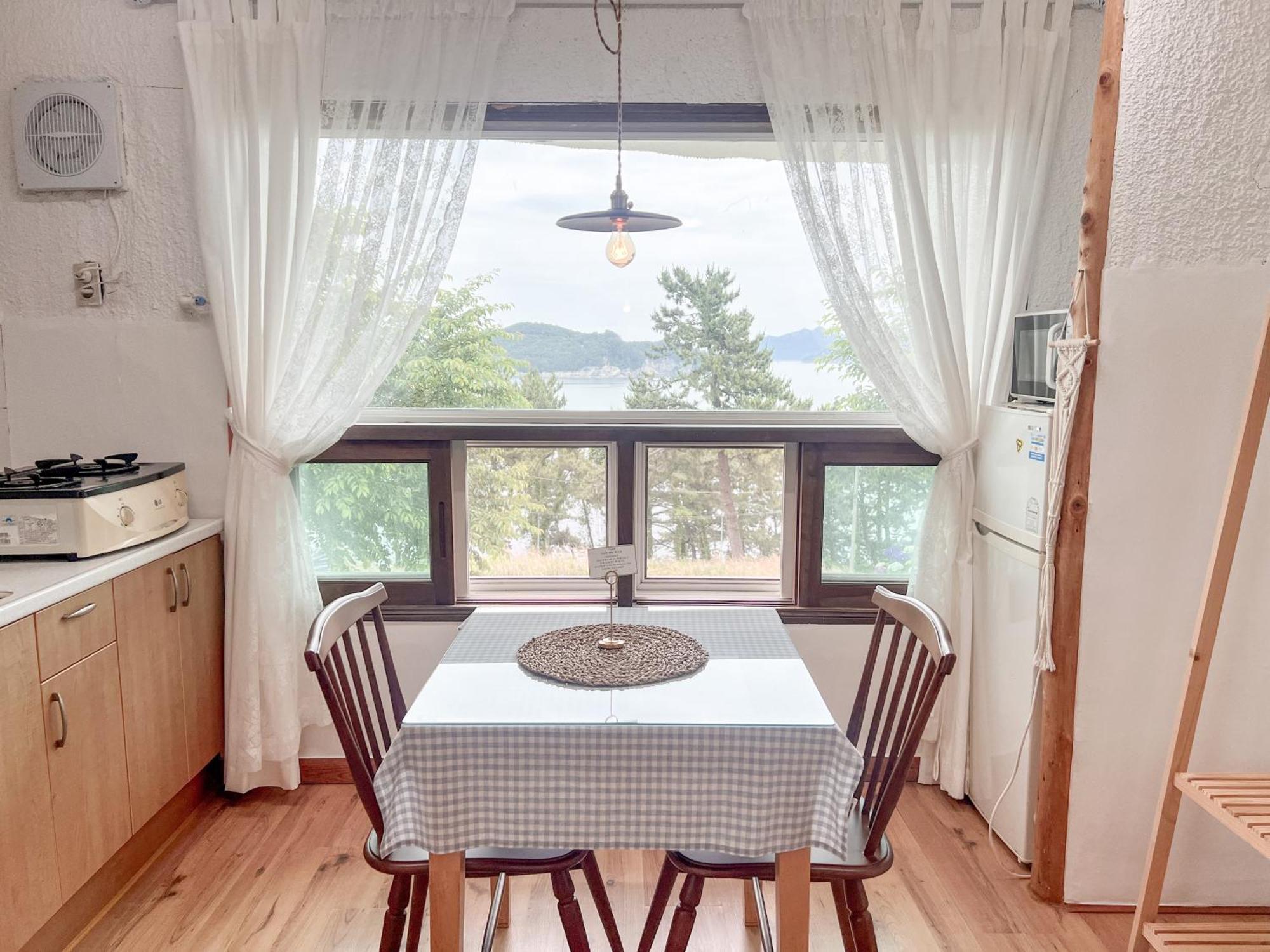 Country House Exclamation Mark & Comma Namhae Εξωτερικό φωτογραφία