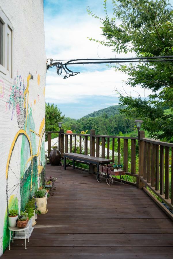 Country House Exclamation Mark & Comma Namhae Εξωτερικό φωτογραφία